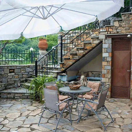 Efi's Áyios Dhimítrios