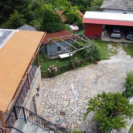 Efi's Áyios Dhimítrios