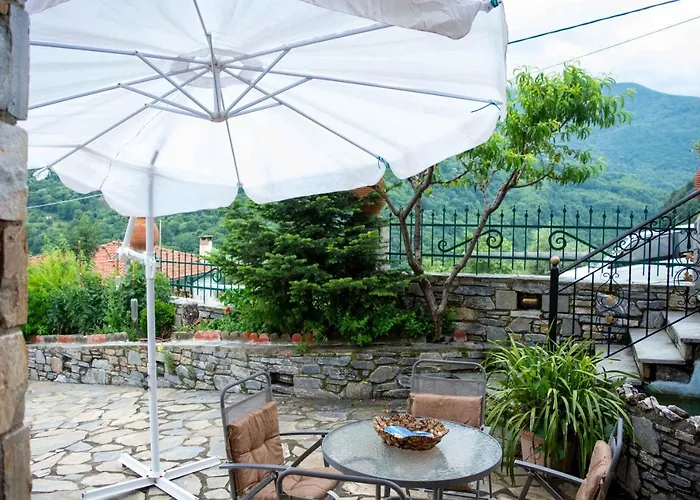 Efi's * Áyios Dhimítrios