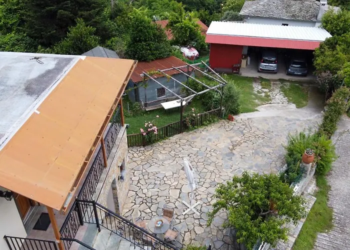 Efi's Áyios Dhimítrios